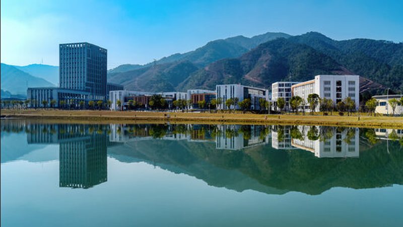 揭秘电子配件定制加工：如何选择合适的厂家与报价